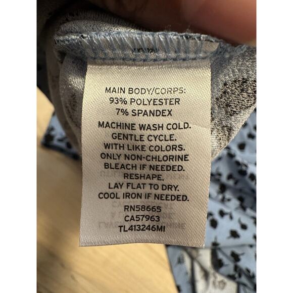 Leith Women Medium Blouse Short Sleeve V-Neck Peplum Floral Blue Y2K - Picture 5 of 7